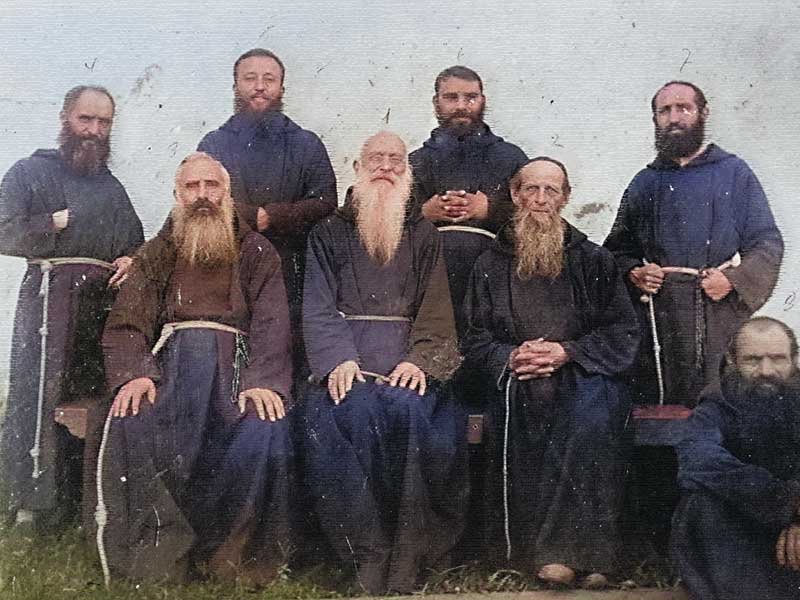 DIFERENÇA ENTRE CAPUCHINHOS E CONVENTUAIS 13